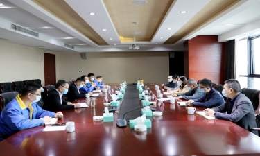 平湖市委常委、宣傳部長沈志鳳蒞臨景興紙業(yè)調研疫情防控和復工復產情況