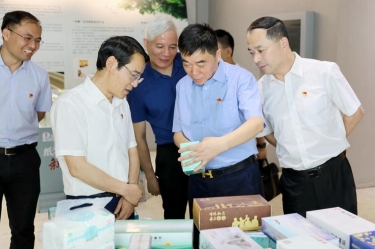 要聞 | 嘉興市委副書記、政法委書記帥燮瑯一行蒞臨景興紙業(yè)調(diào)研指導(dǎo)